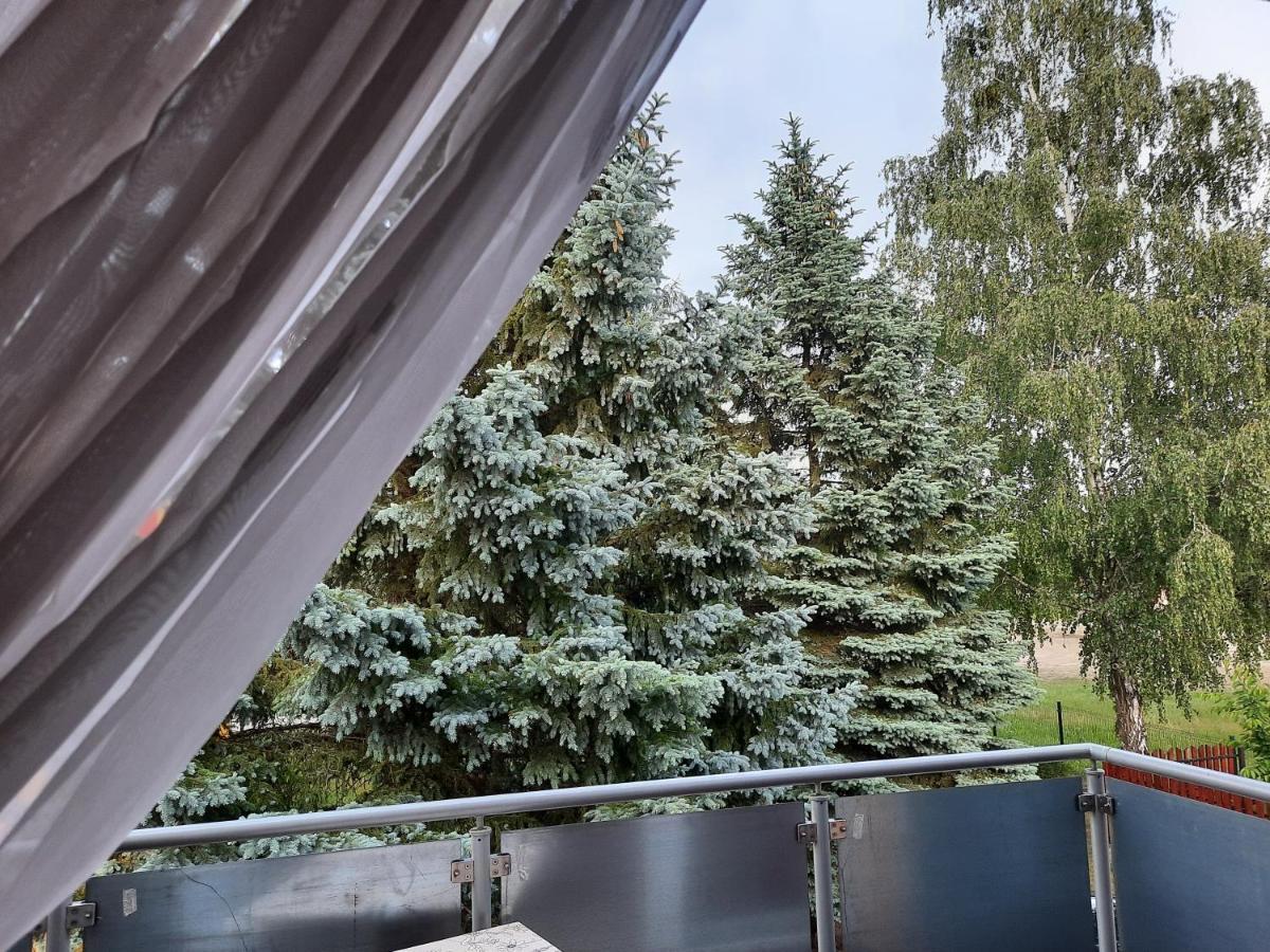 Fitt Apartman Lenti Exteriör bild